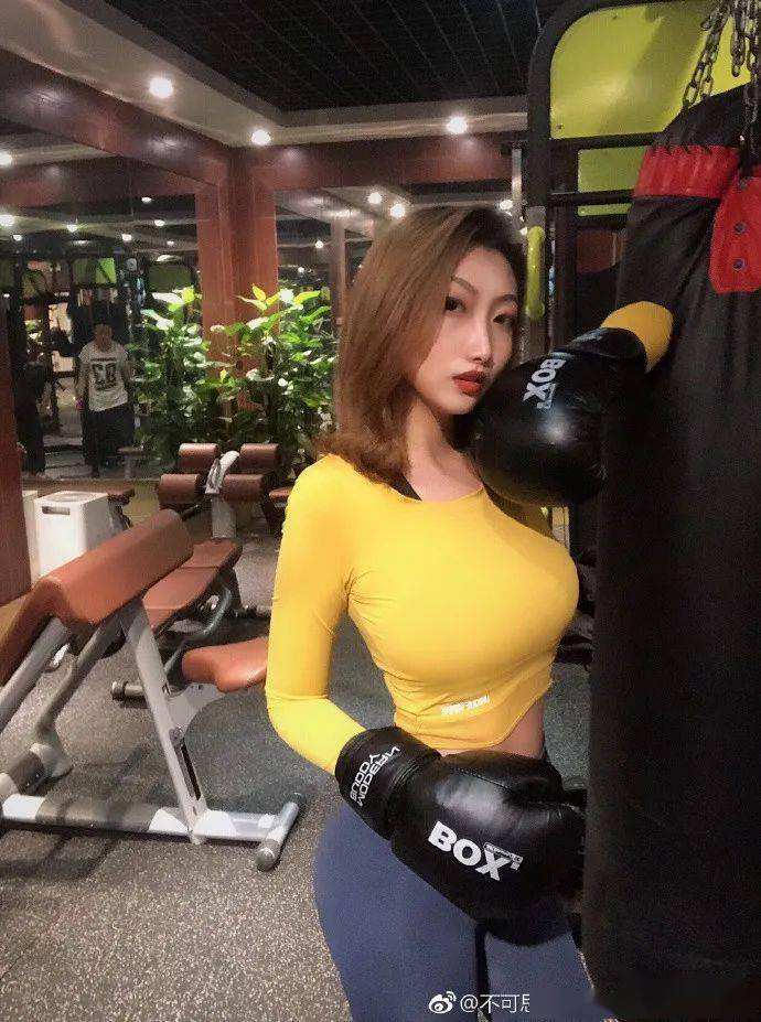儿童画画涂色板手游下载
